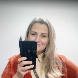 Single Arab woman in Londrina, PR, Brazil