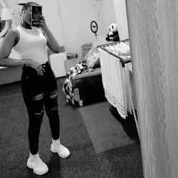 Single Arab woman in Manama, Bahrain, Bahrain