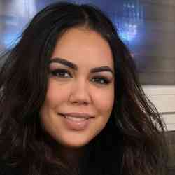 Single Arab woman in Sion, Valais, Switzerland