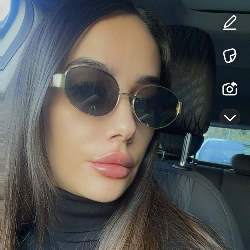 Single Arab woman in Nice, France, France