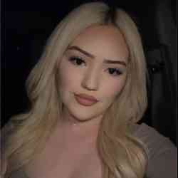 Single Arab woman in Denver, CO, United States