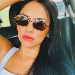 Single Arab woman in São Paulo, SP, Brazil