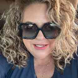 Single Arab woman in Lakeland, TN, United States