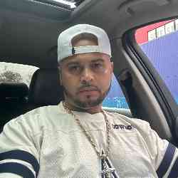 Single Arab man in New York, NY, United States