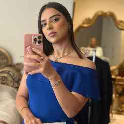 Single Arab woman in Anadolu Kavağı, Beykoz, Turkey