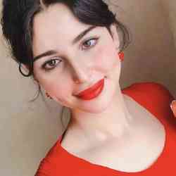 Single Arab woman in Side, Manavgat, Turkey