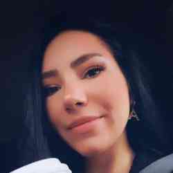 Single Arab woman in Riyadh, Saudi Arabia, Saudi Arabia