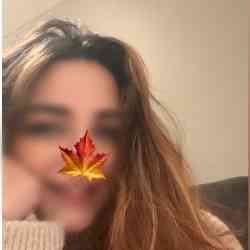 Single Arab woman in Edmonton, AB, Canada