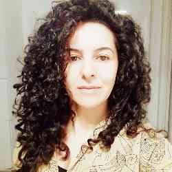 Single Arab woman in Paris, France, France