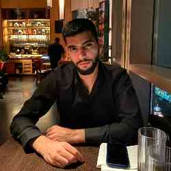 Single Arab man in Dubai, United Arab Emirates, United Arab Emirates