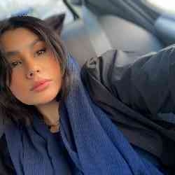 Single Arab woman in Dubai, United Arab Emirates, United Arab Emirates