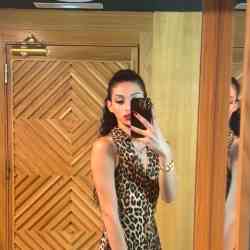 Single Arab woman in Riyadh, Arabia Saudita, Saudi Arabia