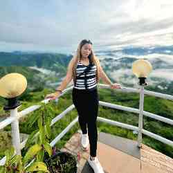 Single Arab woman in Davao City, Davao del Sur, Philippines