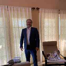 Single Arab man in Orlando, FL, United States