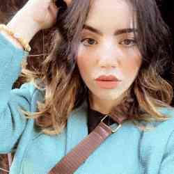 Single Arab woman in Dubaï, Émirats arabes unis, United Arab Emirates