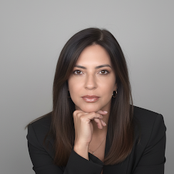 Single Arab woman in Sintra, Portugal, Portugal