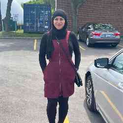 Single Arab woman in Toronto, ON, Canada