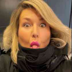 Single Arab woman in NYC, NY, United States