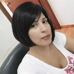 Single Arab woman in Haret El Khalsah, North Governorate, Lebanon