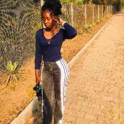 Single Arab woman in Lumwana, Zambia, Zambia