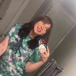 Single Arab woman in Toronto, ON, Canada