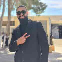 Single Arab man in Paris, فرنسا, France