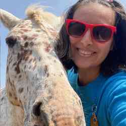 Single Arab woman in South Bend, IN, United States