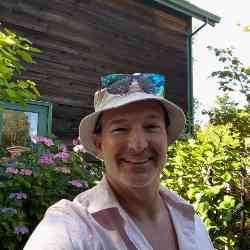 Single Arab man in Jackson Township, New Jersey, United States