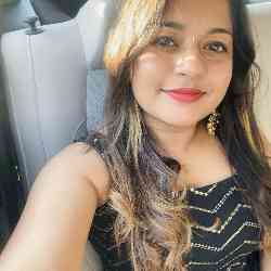 Single Arab woman in Cochin, Kerala, India