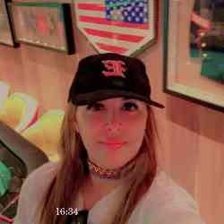 Single Arab woman in Calistoga, CA, United States