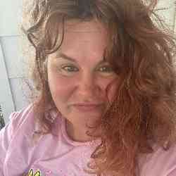 Single Arab woman in Knoxville, TN, United States