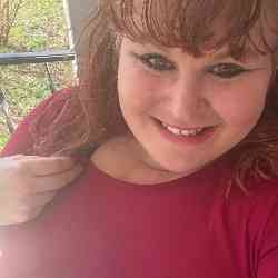 Single Arab woman in Knoxville, TN, United States