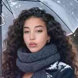 Single Arab woman in San Francisco, CA, United States