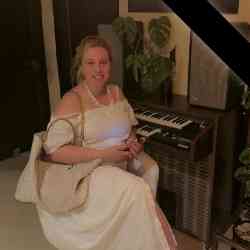 Single Arab woman in Chicago, IL, United States