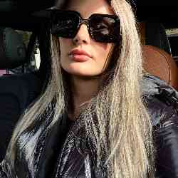 Single Arab woman in Sibiu, Romania, Romania