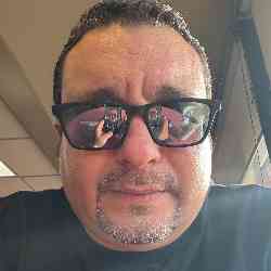 Single Arab man in Downey, California, United States