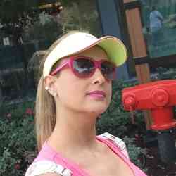 Single Arab woman in Riverview, FL, United States