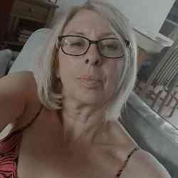 Single Arab woman in Grand Forks, ND, United States