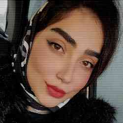 Single Arab woman in Isfahan, استان اصفهان, Iran