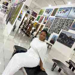 Single Arab woman in Vancouver, BC, Canada