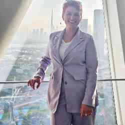 Single Arab woman in Palm Coast, FL, United States