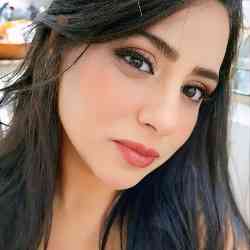 Single Arab woman in Kairouan, Tunisie, Tunisia