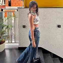 Single Arab woman in Bangalore, Karnataka, India