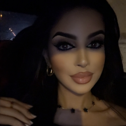 Single Arab woman in Metz, France, France