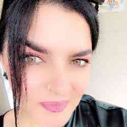 Single Arab woman in Ohio City, OH, United States