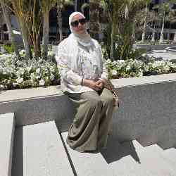 Single Arab woman in Cairo, Egypt, Egypt