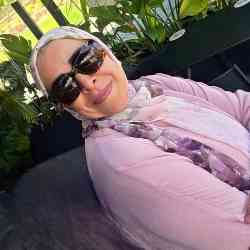 Single Arab woman in Cairo, Egypt, Egypt