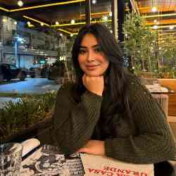 Single Arab woman in Bristol, UK, United Kingdom