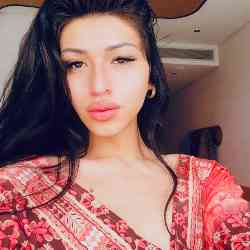 Single Arab woman in Kuala Lumpur, Territorio Federal de Kuala Lumpur, Malaysia