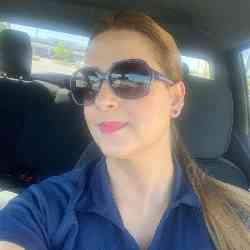 Single Arab woman in Florida City, FL, United States